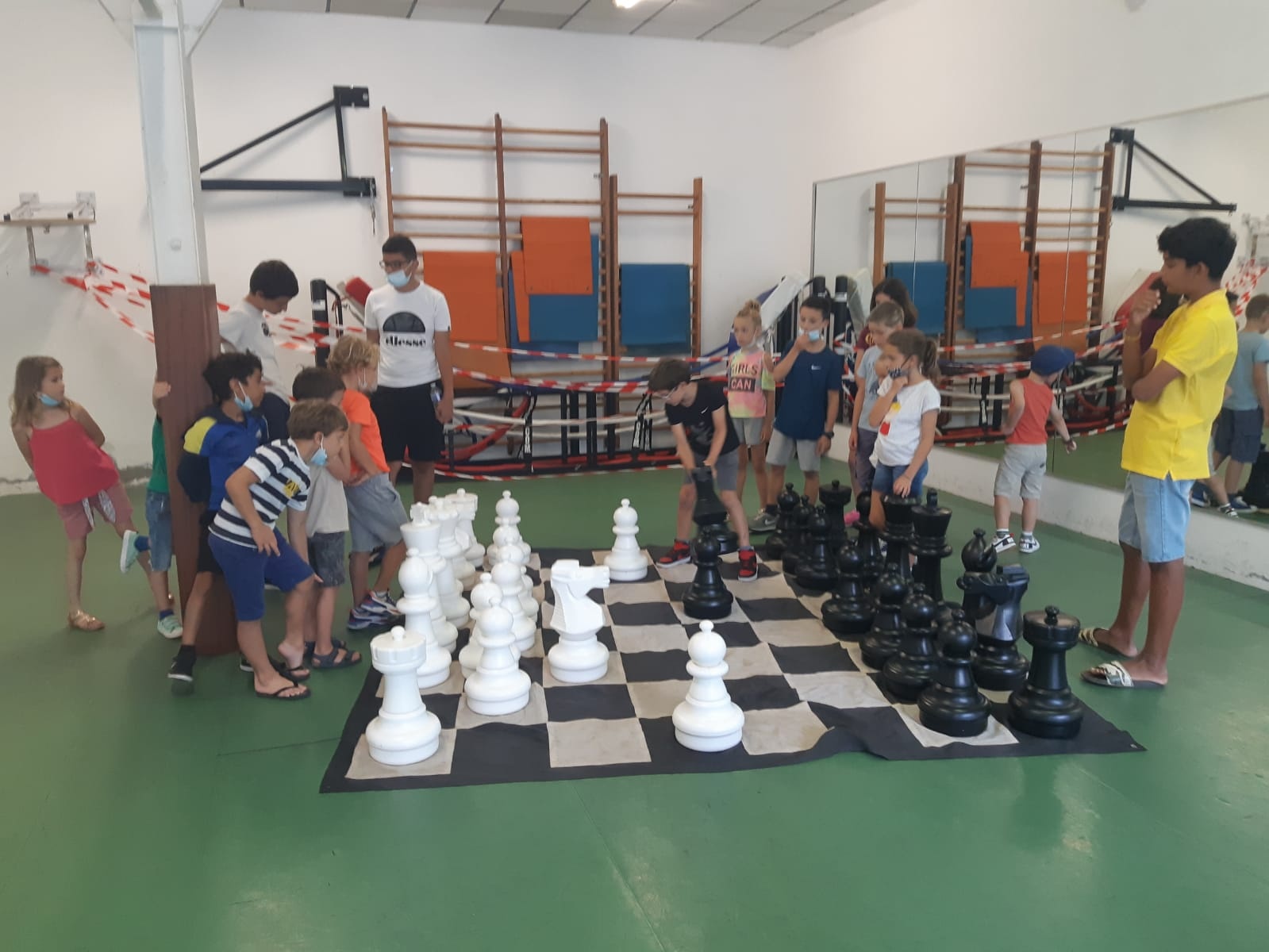 STAGES D'ETE ECHECS & ACTIVITES SPORTIVES ET ARTISTIQUES - ENORME SUCCES AVEC 40 ENFANTS PRESENTS !!
