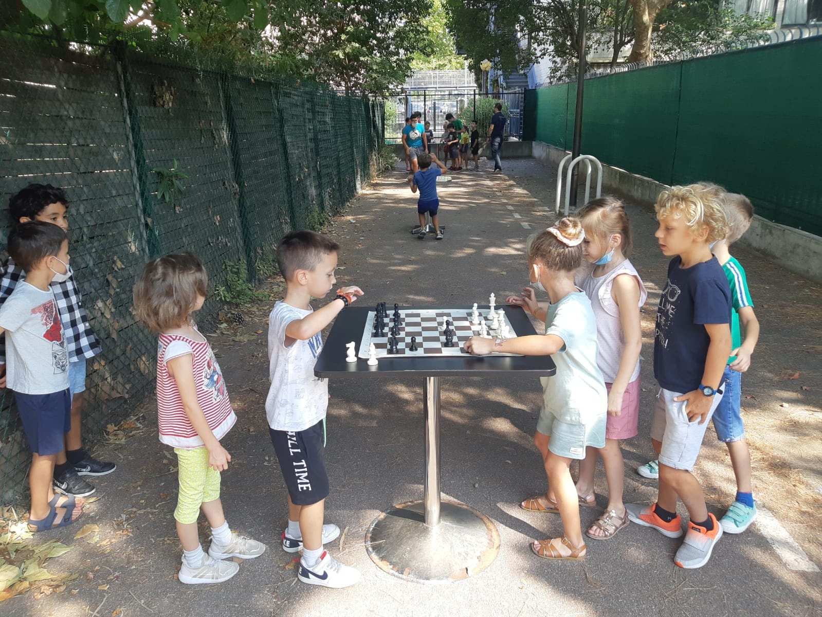 STAGES D'ETE ECHECS & ACTIVITES SPORTIVES ET ARTISTIQUES - ENORME SUCCES AVEC 40 ENFANTS PRESENTS !!