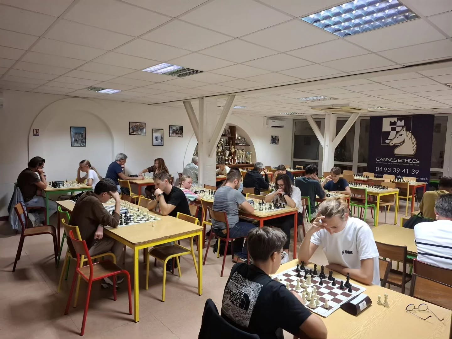 ✨♟️ 1ER RAPIDE DU VENDREDI – VICTOIRE DE RAPHAËL ! ♟️✨